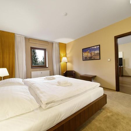 Pilsner Apartments - U Borskeho Parku Plzeň Esterno foto